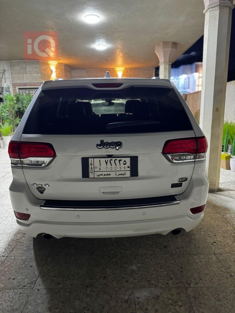 جیپ گراند شیرۆکی